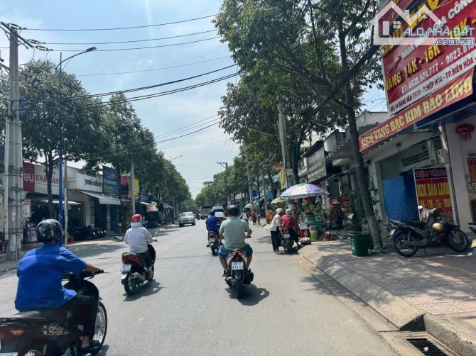 Giá ngộp bán gấp 12 tỷ. Nhà mặt tiền Đặng Văn Trơn- P. Hiệp Hoà. Ngang 12m. full thổ cư. - 1