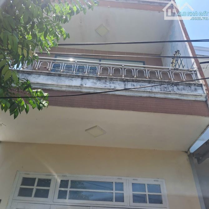 Cần bán nhanh căn nhà 2 tầng đường 2 tháng 9 - 1