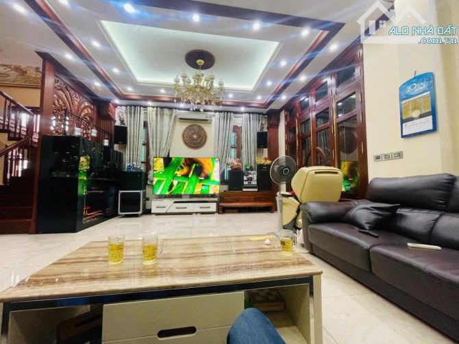 Mặt phố Trích Sài hiếm, độc, lạ, view đẹp ngút ngàn 108m2, 5 tầng, mt 6m, 64 tỷ lô góc - 1