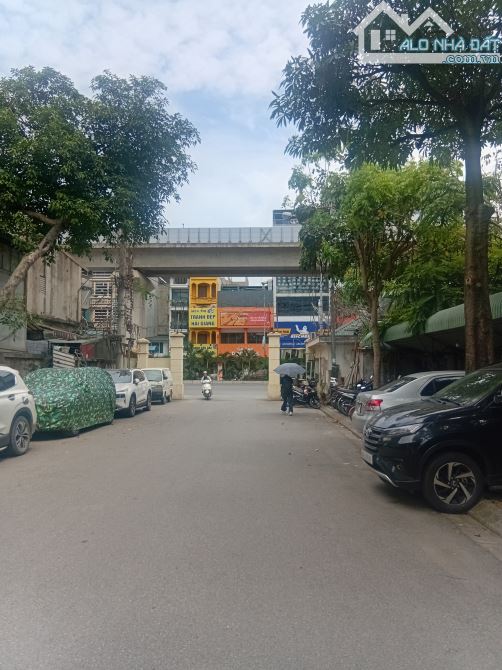 🏡 QUANG TRUNG, PHÂN LÔ VỈA HÈ, KINH DOANH, ÔTÔ TRÁNH, TRỤC CHÍNH KĐT NAM LA KHÊ: 75m2i - 4