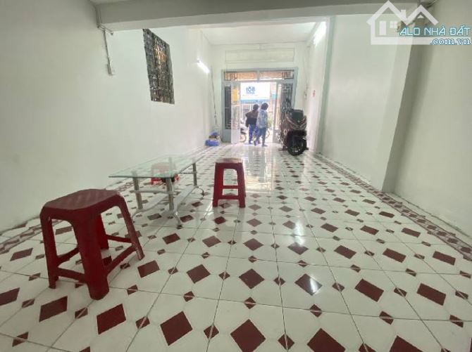 Bán nhà Bình Thạnh, gần Bạch Đằng , hẻm 12 m, 60m2, giá 9,x tỷ. - 1