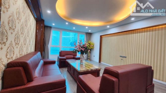 Bán nhà mặt phố Hồ Tùng Mậu - Cầu Giấy,  6 tầng thông sàn , vỉa hè đá bóng, thang máy - 1
