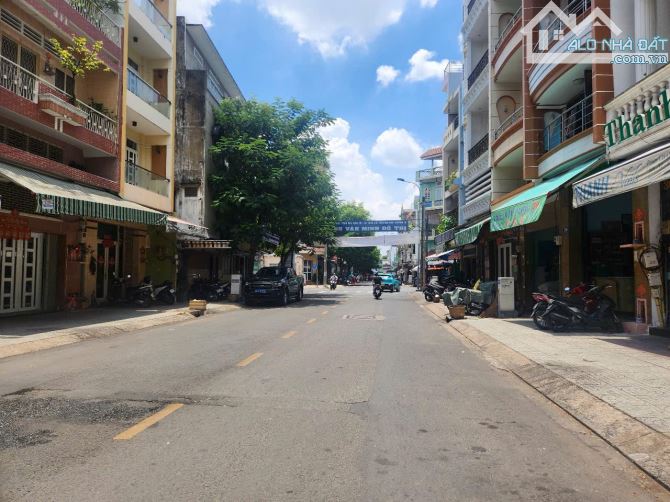 BÁN NHÀ LÒ SIÊU MẶT TIỀN KINH DOANH SẦM UẤT ẨM THỰC [ 4M X 17M ] SỔ NỞ HẬU NHẸ CHỈ 12,5 TỶ - 1