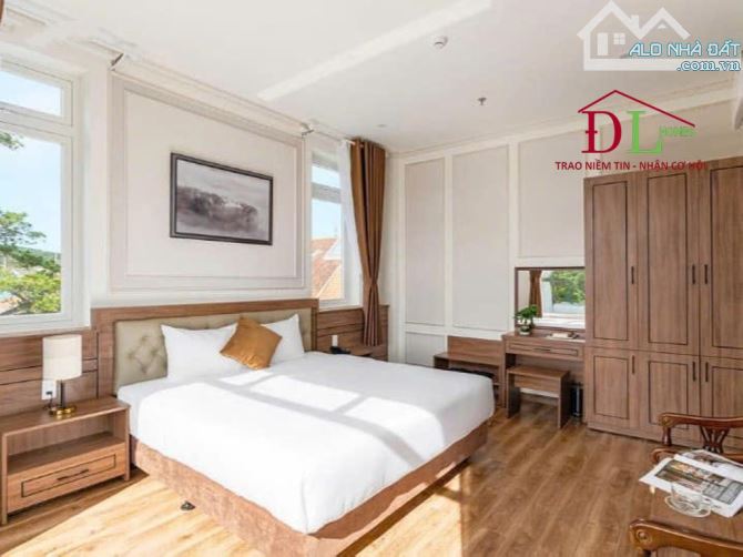 Bán khách sạn mặt tiền Hoàng Văn Thụ Đà Lạt 24PKD view đồi thông - 13