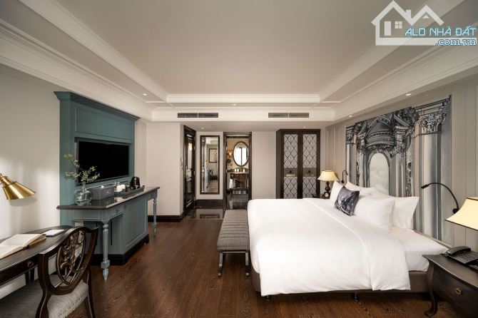 Chủ vay Bank 100 tỷ- Khách sạn mặt phố Hàng Điếu- 200m2 - MT 8.5m - 11 tầng - 50p - 195 tỷ