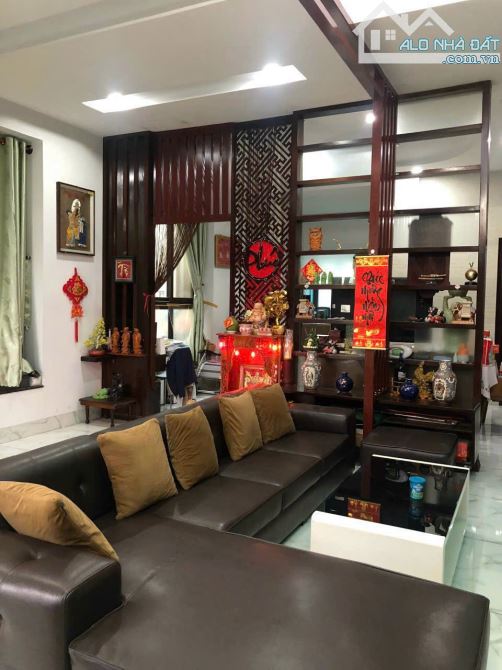 Bán nhà phường Quang Vinh, ngay đường Cách mạng tháng 8 - 2
