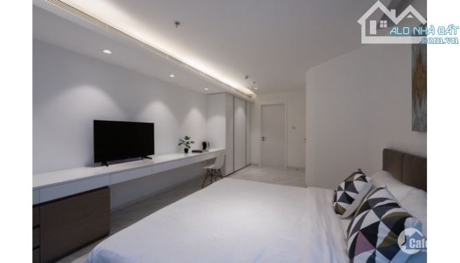Bán Căn Penthouses Saigon Airport , 4PN, 3WC , 2 Sân Vườn , 309m2 , Sổ Hồng , 20 Tỷ - 2