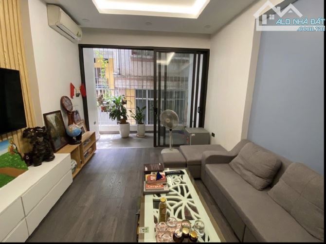 Nhà Hoàng Quốc Việt, Nghĩa Tân, Cầu Giấy Hai mặt ngõ kinh doanh. 62m2, 6 tầng, thang máy - 2
