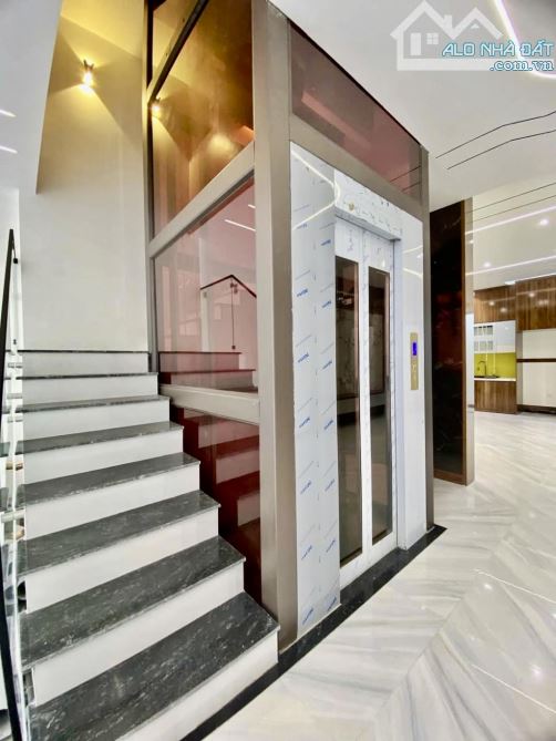 Bán Gấp Căn Biệt Thự Đức Giang 100m2-Mt 6m-16 tỷ-DÂN XÂY-PHÂN LÔ-XE TẢI ĐỖ CỬA-KINH DOANH - 2