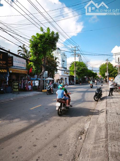 ✅MẶT TIỀN NGUYỄN VĂN QUÁ Q12 ĐƯỜNG 30M - KHU KINH DOANH NHỘN NHỊP - 4 TẦNG - 7M x 40M - 2