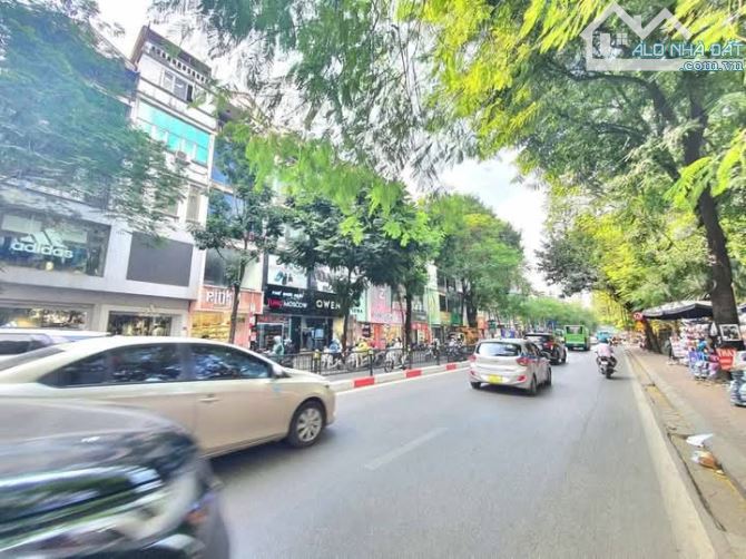 Bán nhà mặt phố Chùa Bộc – Hai mặt thoáng – Vị trí vàng kinh doanh – 52m² x 2 tầng – Giá c - 2