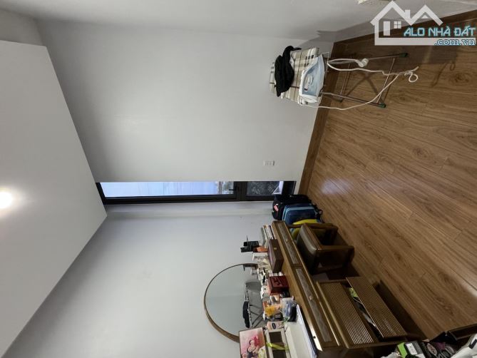 CẦN BÁN GẤP CĂN BIỆT THỰ ĐẸP Ở ĐƯỜNG NGUYỄN ĐÌNH THI - 2