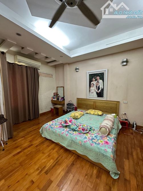 BÁN NHÀ MẶT PHỐ KHÂM THIÊN, VỈ HÈ RỘNG, KINH DOANH TỐT 30m2 x 5 tầng giá hơn 10 tỷ - 2