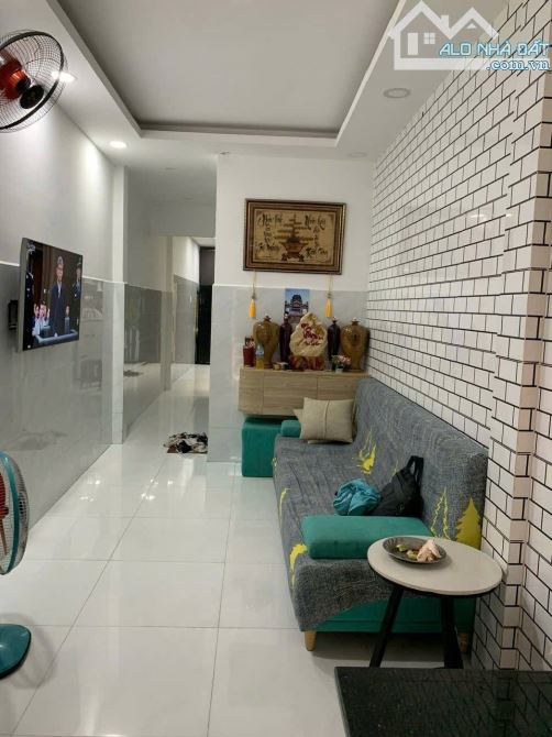 🏡 Nhỉnh 3 Tỷ - Nhà Đẹp Luỹ Bán Bích – DTSD 80m² – Sổ Hồng Riêng - 2
