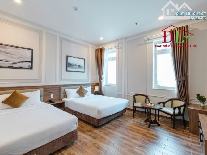 Bán khách sạn mặt tiền Hoàng Văn Thụ Đà Lạt 24PKD view đồi thông - 2