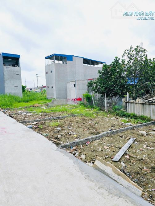 Bán đất hơn 60m ô tô tại Lương Quán, Nam Sơn chỉ 1,3x tỷ. - 2