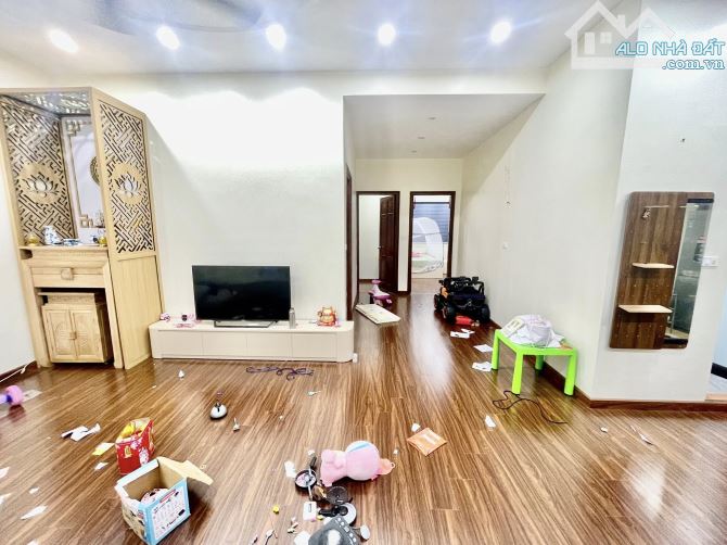 🏢 CHUNG CƯ CĂN GÓC – 106M² – 3PN – TẦNG 2 – FULL NỘI THẤT – GIÁ CHỈ 5.7 TỶ - 2