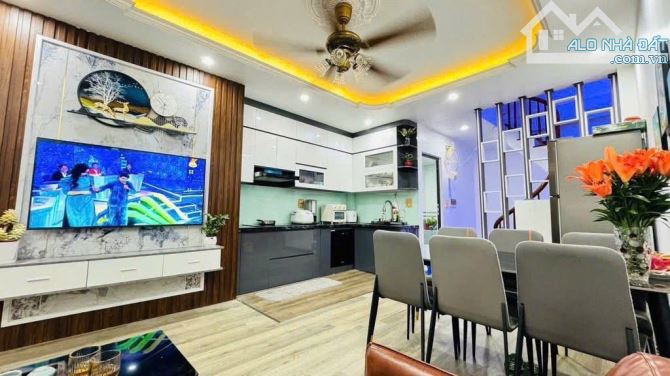 Bán nhà phân lô Hàm Nghi, Nam Từ Liêm. DT 36m2* 5Tầng* MT đẹp. Ngõ thông* Gần phố* NT đẹp - 2