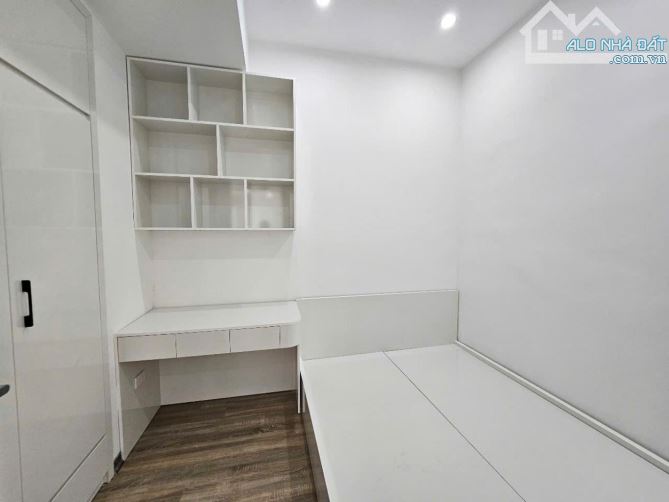 Bán căn 2 ngủ 61m2, full nội thất mới tinh tại N03 Trần Quý Kiên Cầu Giấy - 2
