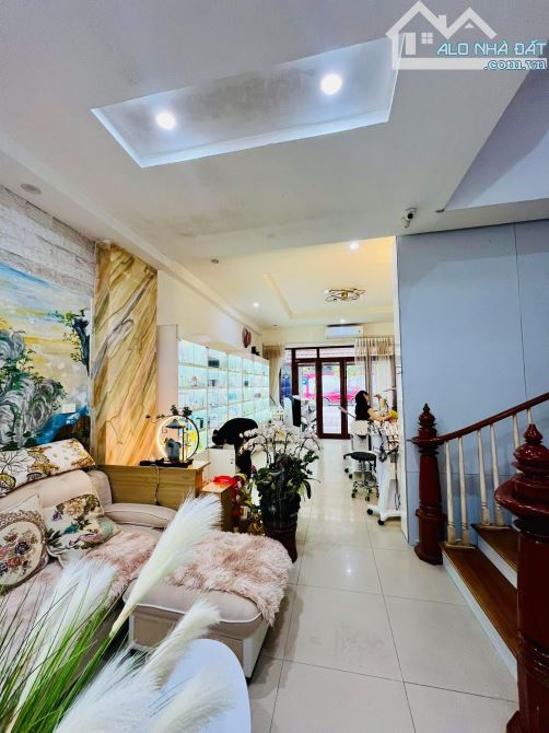 CHỦ GỬI BÁN GẤP NHÀ LIỀN KỀ KHU ĐÔ THỊ XA LA  100M2 x 4 TẦNG MẶT TIỀN 5M GIÁ  27 TỶ. - 2
