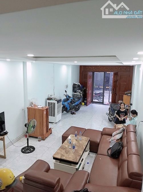 🏠BÁN NHÀ MẶT TIỀN ĐƯỜNG SỐ 6 - GẦN AEON TÂN PHÚ - 3 TẦNG DT 4x18 - 7.4TỶ💢 - 2