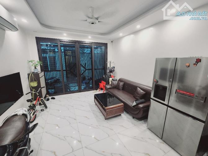 Hồ Tùng Mậu 6tầng hơn 7 tỷ, nhà mới đẹp long lanh. Thoáng sáng - 2
