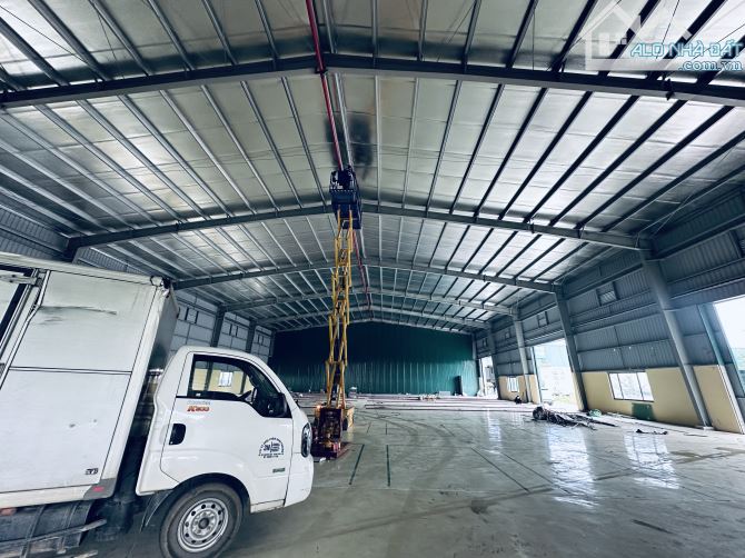 Cho thuê 1500m2 có PCCC tự động đầy đủ - 2