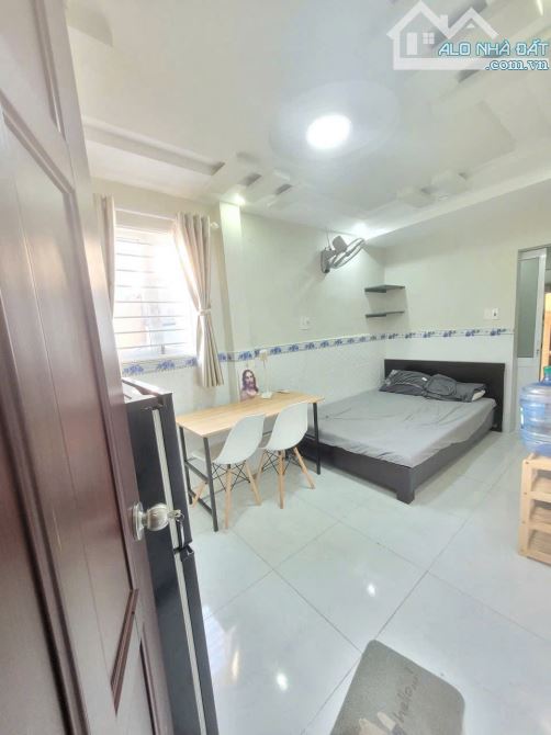 CHỈ NHỈNH 5 TỶ SỞ HỮU CHDV 7 PHÒNG - 71M2 - GIÁP QUẬN 1 - DOANH THU 30TR/THÁNG - 2