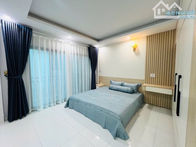 NHÀ PHỐ LỤA CON ĐƯỜNG NỔI TIẾNG - NHÀ MỚI Ở NGAY - LÔ GÓC THOÁNG SÁNG - NỘI THẤT XỊN SÒ - 2