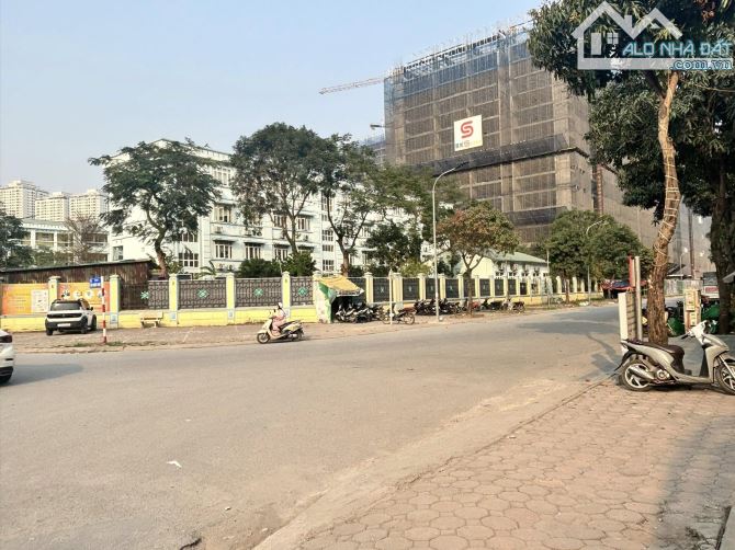 Bán đất Dịch vụ Tây Nam Linh Đàm.Căn góc 60m2.Lưu không được 120m2.Giá 21.5 tỷ - 2