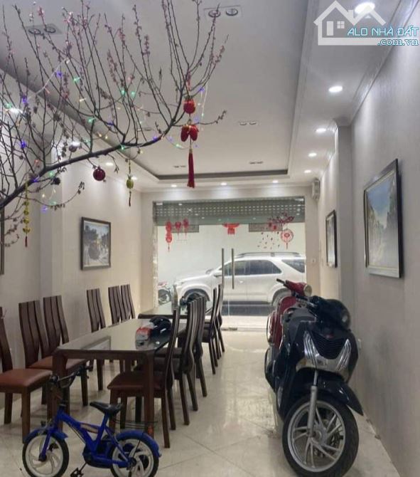 MP Di Trạch 48m2- 4.5T, đường thông ô tô, Kinh doanh, giá 7.95 tỷ - 2
