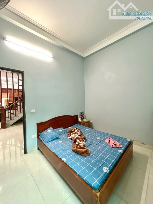 Bán nhà mặt phố Thi Sách, 110m2, 4 tầng, 59 tỷ, vỉa hè rộng, ô tô tải đỗ, kinh doanh đỉnh - 2