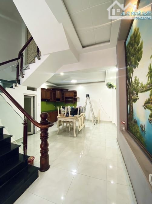 HXH 8M, MẶT TIỀN 5.2M, 4 TẦNG, 61M² - NGAY CÔNG VIÊN NGUYỄN SỸ SÁCH, NHỈNH 8 TỶ - 2