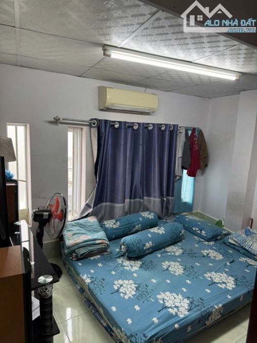 Bán nhà hẻm gốc 2MT Phạm Thế Hiển -43.8m.2- 3.3m x 14.02m- nở hậu nhẹ 3.66m- 1 lầu -2PN F7 - 3