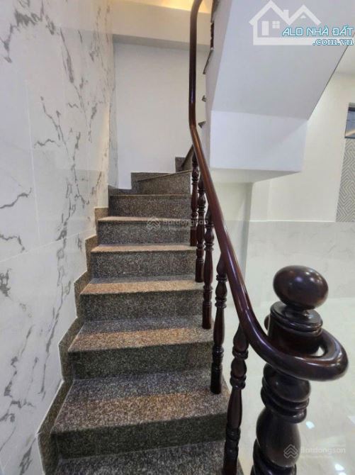 BÁN NHÀ Q.8 GẦN CẦU CHÀ VÀ , XE HƠI TỚI CỬA, 3 TẦNG BTCT, 4 PN, SHR, HOÀN CÔNG ĐỦ. - 3