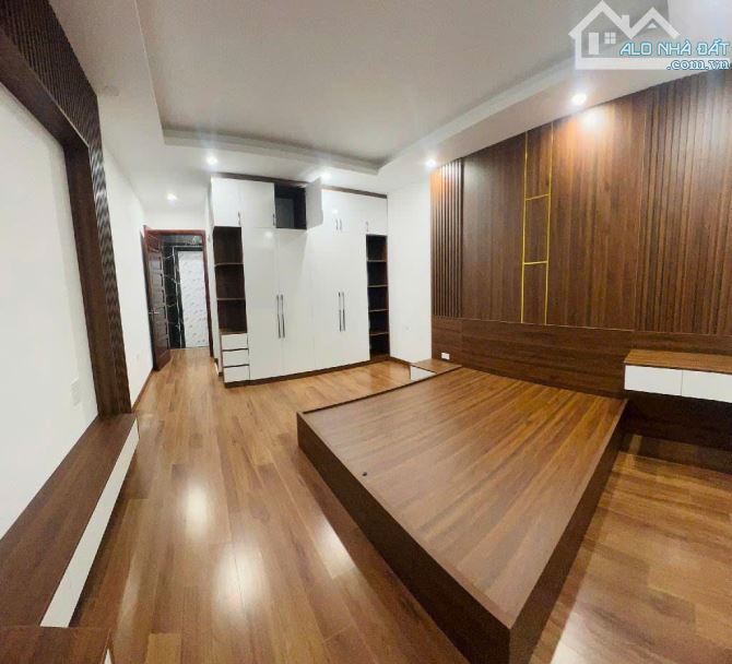 XUÂN PHƯƠNG 6 TẦNG THANG MÁY-FULL NỘI THẤT SỊN SÒ-SỔ VUÔNG ĐẸP-10M Ô TÔ DỪNG ĐỖ-9 TỶ2 - 3