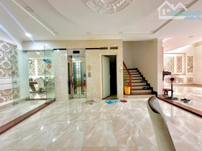 BIỆT THỰ 2 MẶT TIỀN LÊ VĂN QUỚI - NGANG KHỦNG 8M - KHU VIP - 6 TẦNG - CÓ THANG MÁY - 12 TỶ - 3