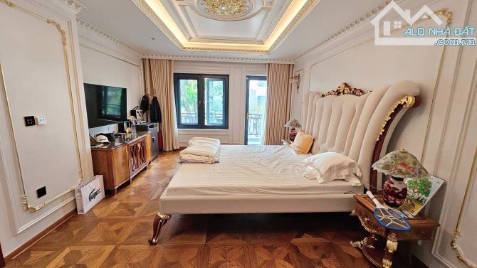 Bán nhà Cầu Giấy, 8T, thang máy, phân lô, Ôtô, nhà đẹp, nội thất xịn, chủ quan chức.24 tỷ - 3