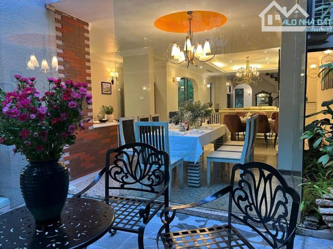 Mặt phố Quang Trung quận Hoàn Kiếm siêu đẹp 426m2, 3 tầng, mt 18m, 265 tỷ hiếm bán - 3