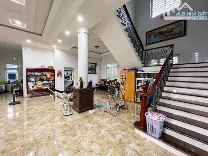 bán biệt thự đường nguyễn hữu cầu,khu dân cư vạn phát cồn khương, dtsd 1217m2, 55 Tỷ 1 lầu - 3
