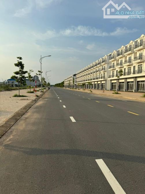 Độc quyền! 1 lô duy nhất 100m2 giá 2 tỷ 650 bán nhanh ngay KĐT STC Long Thành, tiện ích đủ - 3