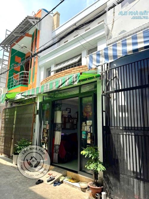 3.5❌10m, BÁN NHÀ 2 TẦNG, HẺM Ô TÔ 4M, NGUYỄN VĂN QUÁ,Q.12, 3.18 TỶ - 3
