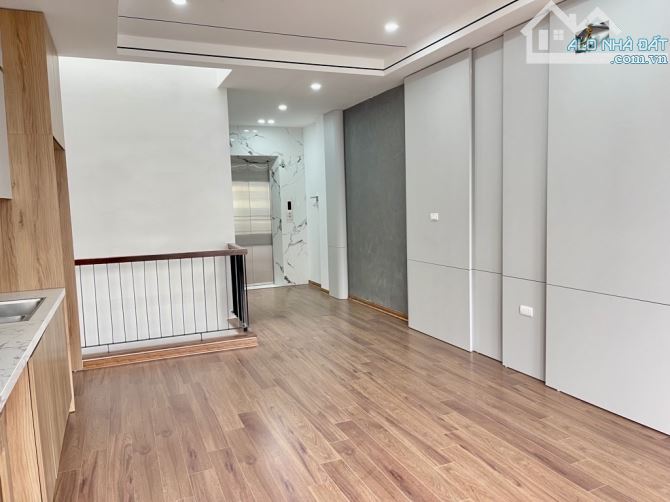 Bán Nhà Phố Trạm 55m2-hơn 10 tỷ-6 Tầng-Mt 4.5m-Ô TÔ GẦN-FULL NỘI THẤT-THANG MÁY- PHÁP LÝ - 3