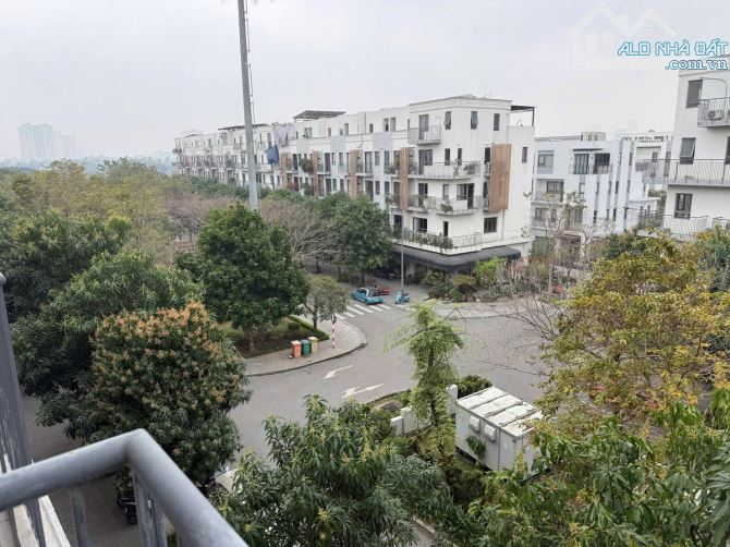 Bán nhà KĐT The Manor Central Park  vỉa hè rộng, kinh doanh DT 75 m, 5 tầng, MT; 5m - 3