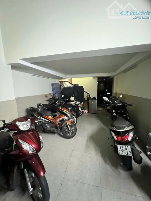 🔥HẺM NHỰA 12M🔥KHU VIP D2 P.25 - 5 TẦNG THANG MÁY - 72M2 (4 x 18) - CHỈ 13,6 TỶ - 3