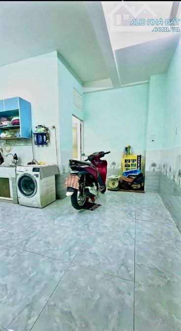BÁN NHÀ LÒ SIÊU MẶT TIỀN KINH DOANH SẦM UẤT ẨM THỰC [ 4M X 17M ] SỔ NỞ HẬU NHẸ CHỈ 12,5 TỶ - 3