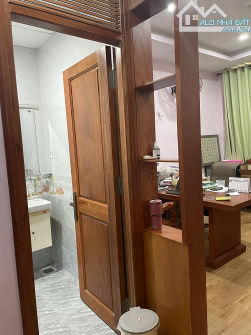 Bán nhà đường số Khu dân cư đồng diều - 6m x 20m -120m2- 3 lầu -4PN 5WC F4 Q8- SỔ HỒNG - 4