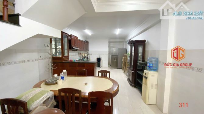 Bán nhà 1 trệt 2 lầu trong khu dân cư D2D giá chỉ 7,5 tỷ - 4