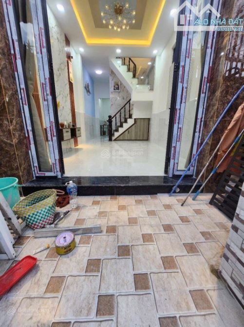 BÁN NHÀ Q.8 GẦN CẦU CHÀ VÀ , XE HƠI TỚI CỬA, 3 TẦNG BTCT, 4 PN, SHR, HOÀN CÔNG ĐỦ. - 4