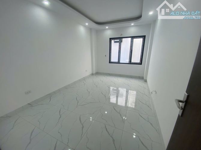Rẻ nhất khu trong đê! Nhà 4T*45m2 thiết kế đẹp,ngõ rộng gần đại lộ,Vành Đai 4. Giá 3,85 tỷ - 4